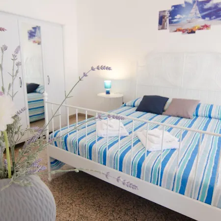 Stanze Ai Lumi Bed & Breakfast Comiso